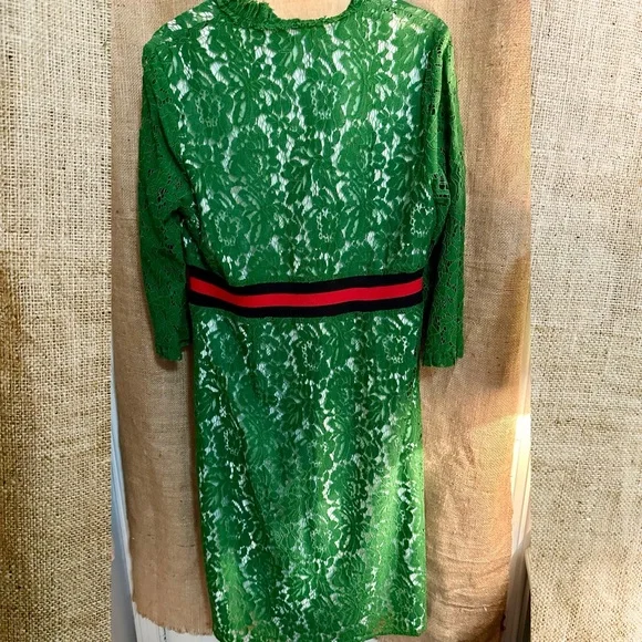 Beautiful Kelly green ๐ lace dress with navy and red ribbed band/zips in front! - Picture 3 of 8